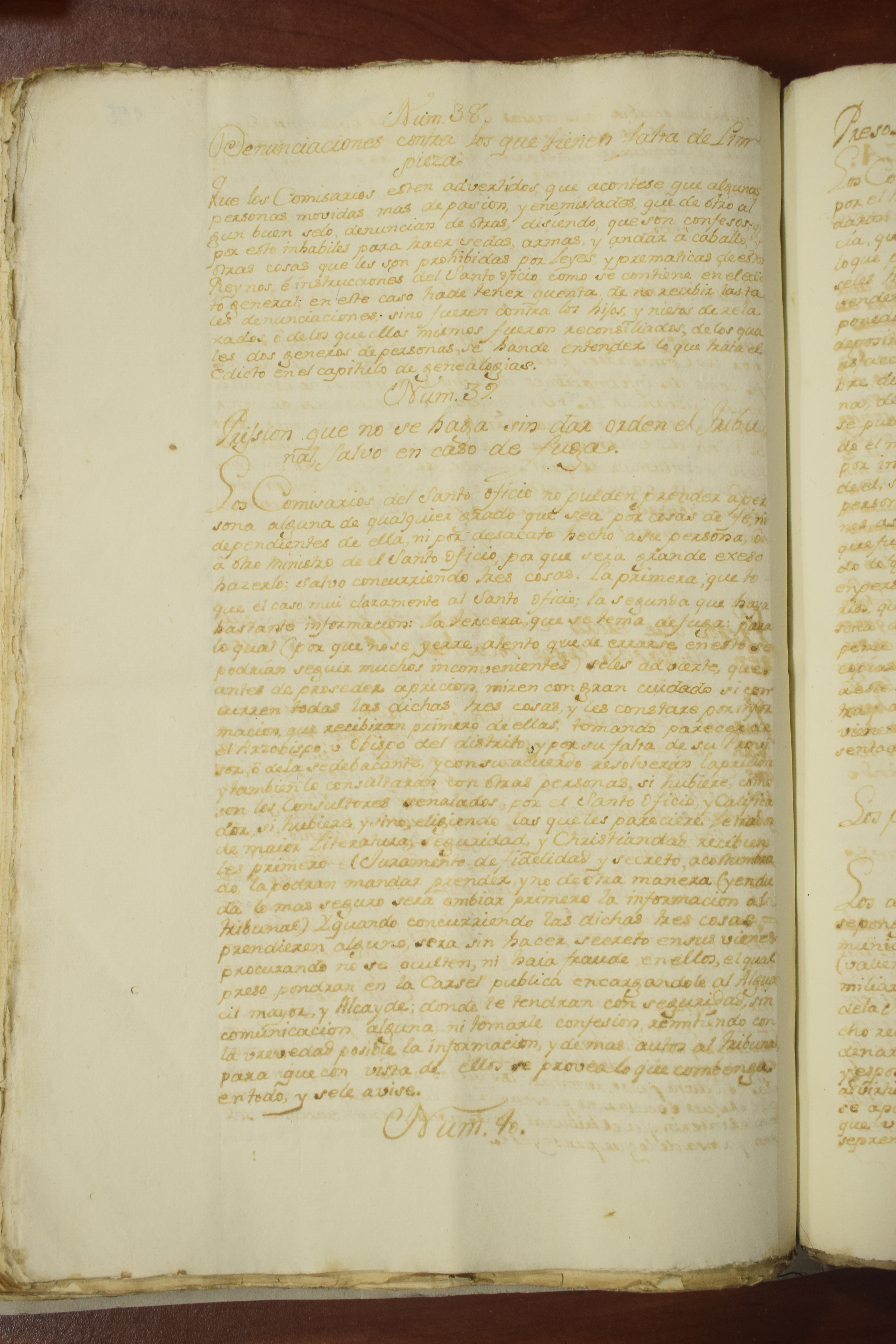 Fragmento multilingüe sobre escritura, individuo y Estado